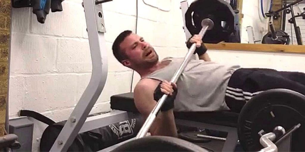 How Much Should I Be Able To Bench Press? Well that Depends.